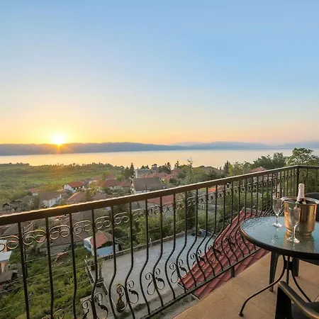 Apartments Risteski Ljubaništa Dış mekan fotoğraf